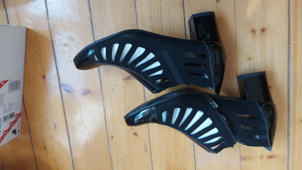 Чорні жіночі туфлі NUWELL, 39р.