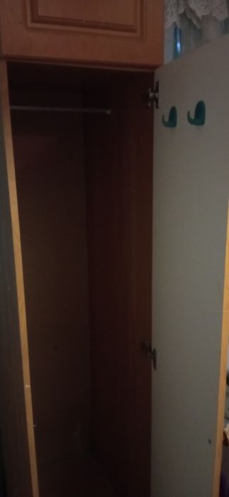 Шкаф - пенал одностворчатый с антресолью