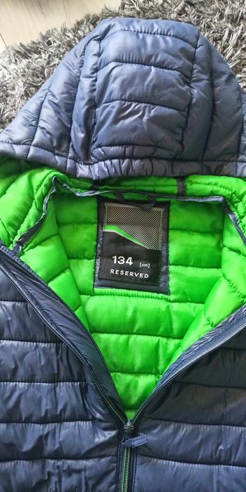 Kurtka Reserved na podwórko.