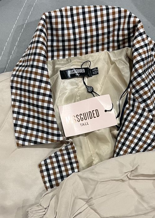 Плащ тренч бежевий пісочний накидка Missguided