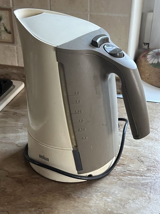 Чайник електро BRAUN