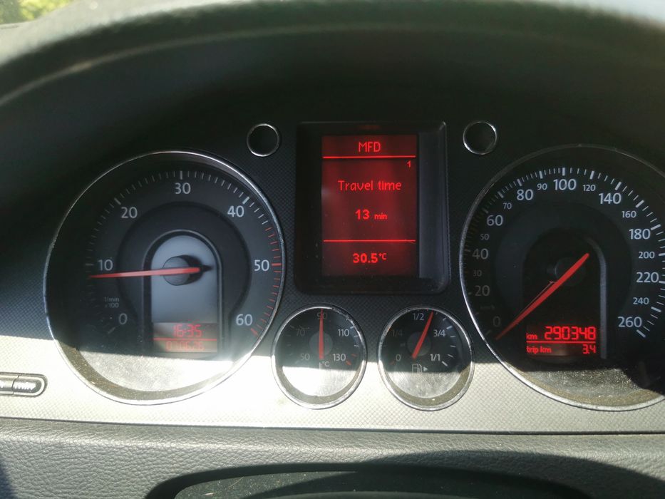 Volkswagen Passat b6 2.0 tdi