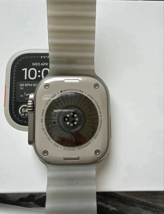 Apple Watch Ultra 49mm Titânio Natural + Ocean Band (Novo)