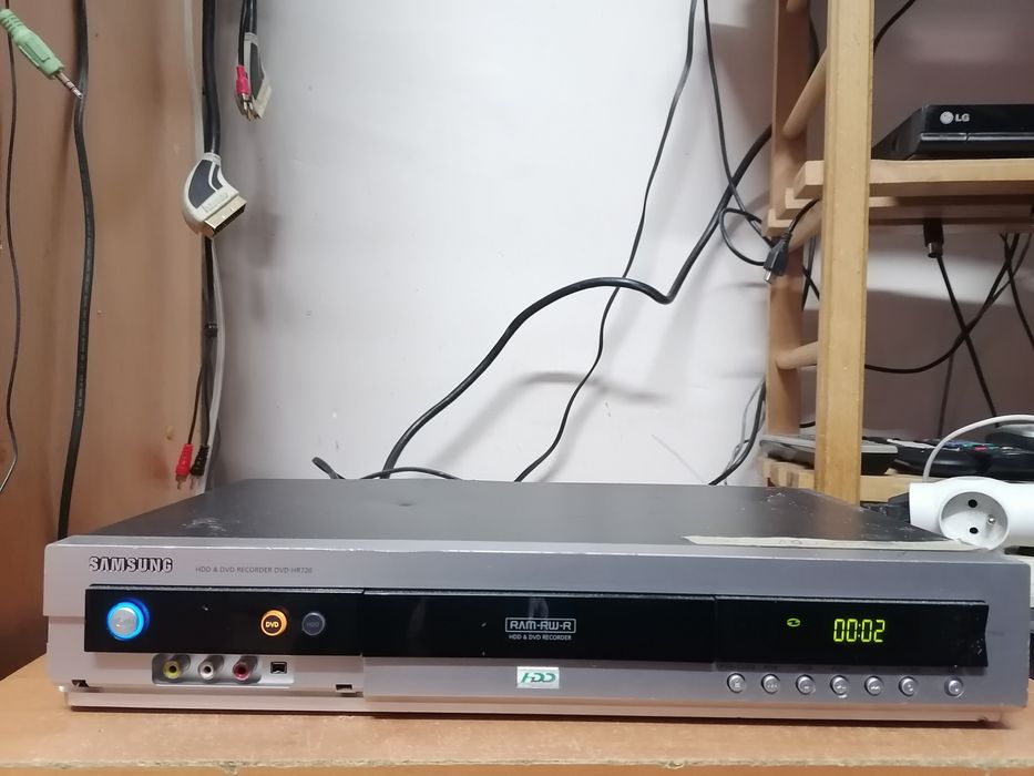 Nagrywarka Samsung DVD - HR720