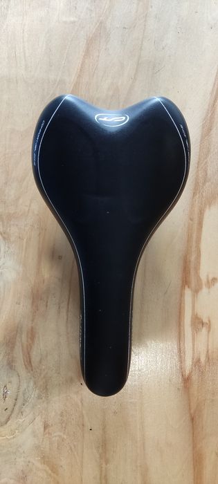 Сидіння велосипедне.