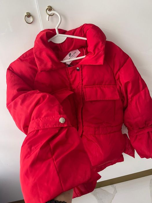 Czerwona kurtka rozmiar m
