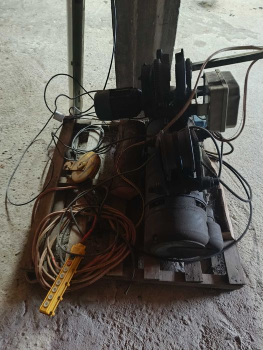 Guincho para ponte ou elevador