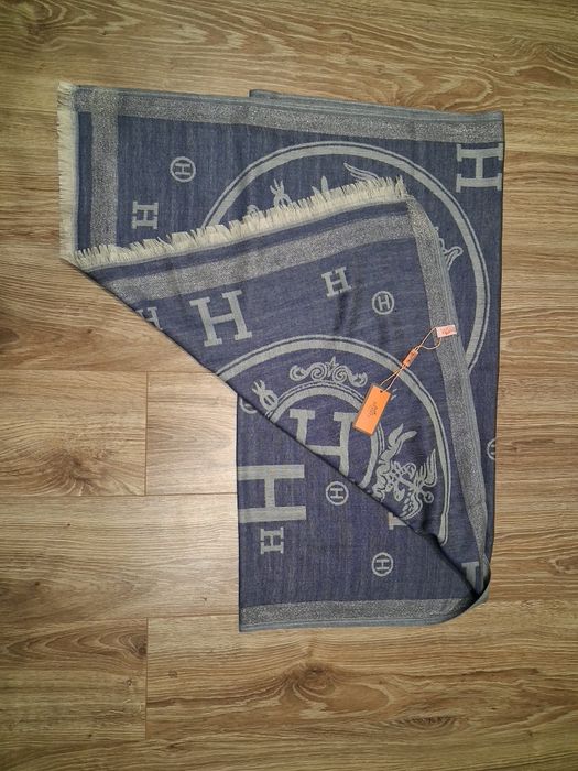 Cienka apaszka / szalik Hermes