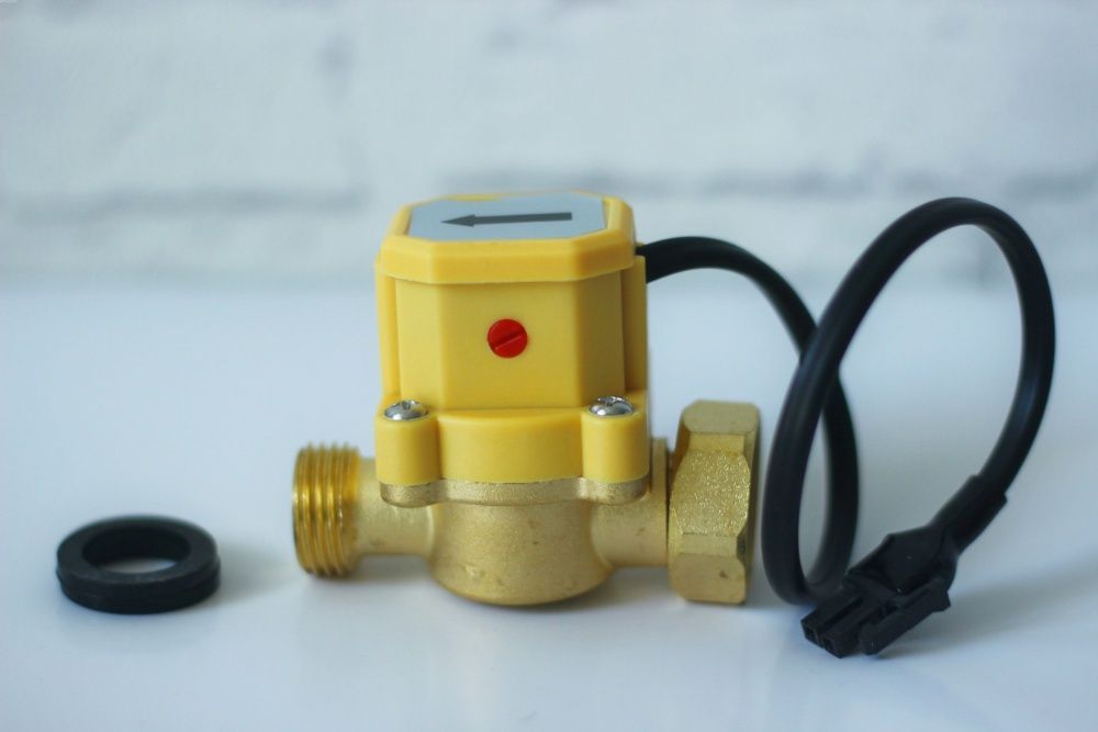 Реле протока воды 3/4" с регулировкой. Для насоса, котла, станции.