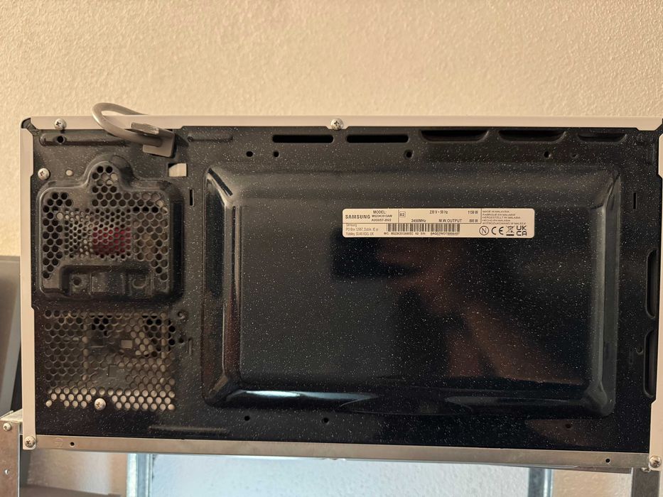 Micro-ondas SAMSUNG (23 L - Branco)