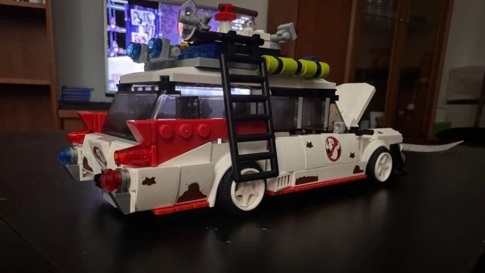 Конструктор детский автомобиль охотников 636шт блоков lego 10021