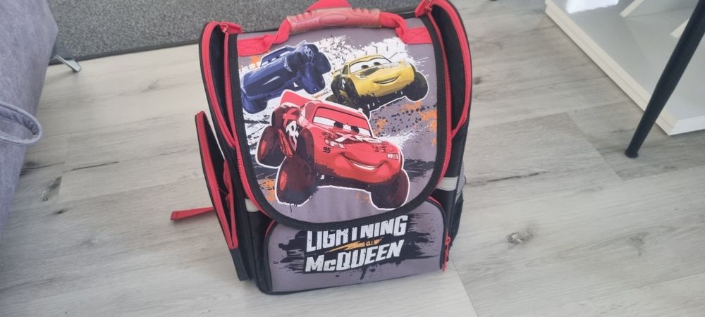 Duży plecak zygzak mcqueen.