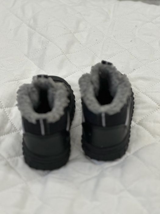 Утеплені кросівки lasocki 23p