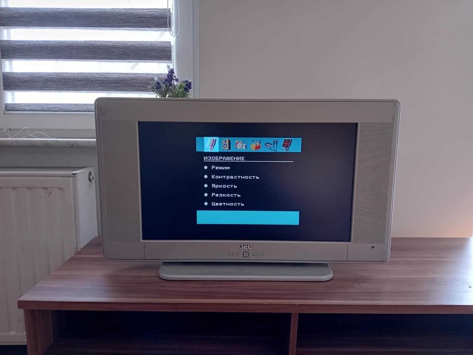 Telewizor SEG 6262-S LCD DVB-T sprawny 26 cale !