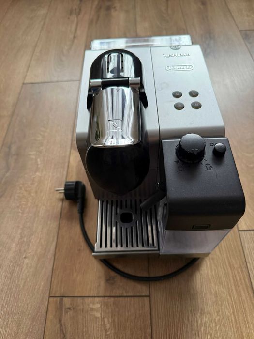 Ekspres Nespresso Delonghi