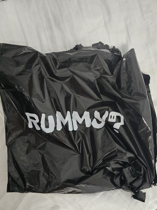Новий худі Rummy