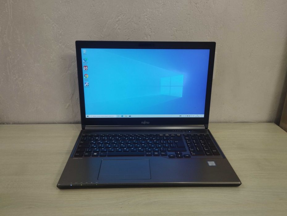 Ноутбук / 15.6"- FullHD-IPS / i5- 6200U / 8 DDR4 / 128 SSD