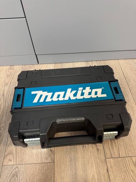 Лазерний рівень Makita 4D 16 ліній в кейсі з штптивом