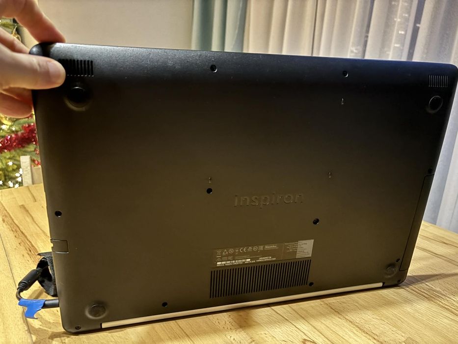 Laptop dell inspiron