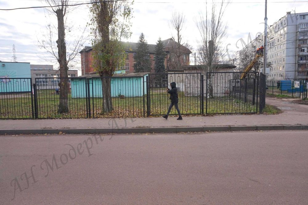 Павільйон на Аерокосмічному/Чугуївській поряд гімназія Харків оренда