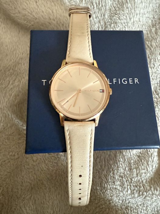 Relogio Tommy Hilfiger em Pele