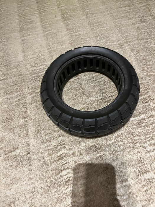 Opona bezdentkowa twarda NEDONG