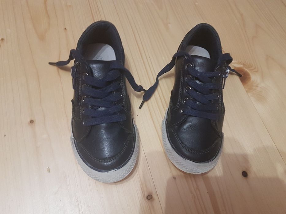 Buty dla dziecka, półbuty wizytowe, skórzane tenisówki Deb & Dan