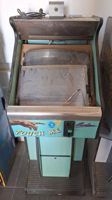 Máquinas recreativas de jogos de ecrã tátil