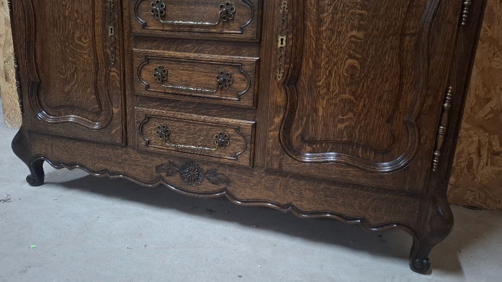 Śliczna komoda ludwikowska z nadstawka