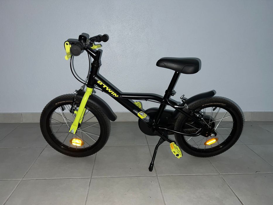 Bicicleta BTWIN dark hero 500