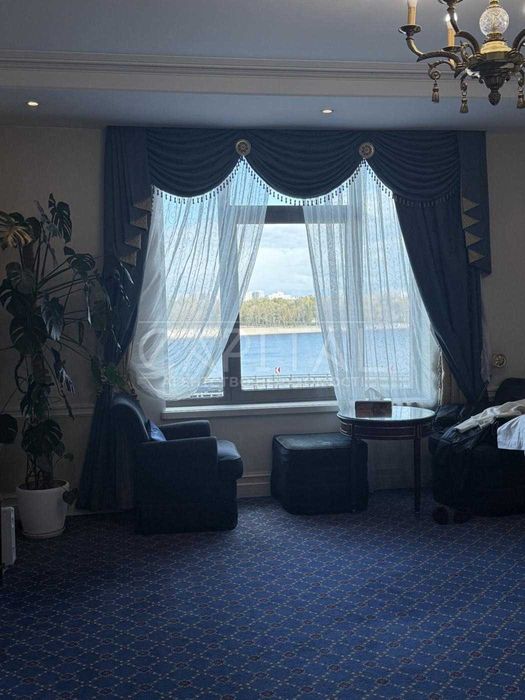 Продаж/Працюючий салон/120 м2/ЖК Новопечерські Липки/Печерський район