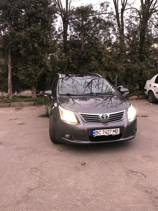 Тойота Авенсіс D-CAT 2.2 дизель
