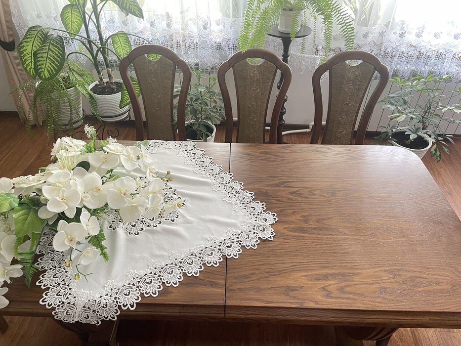 Komplet stol z krzeslami debowy