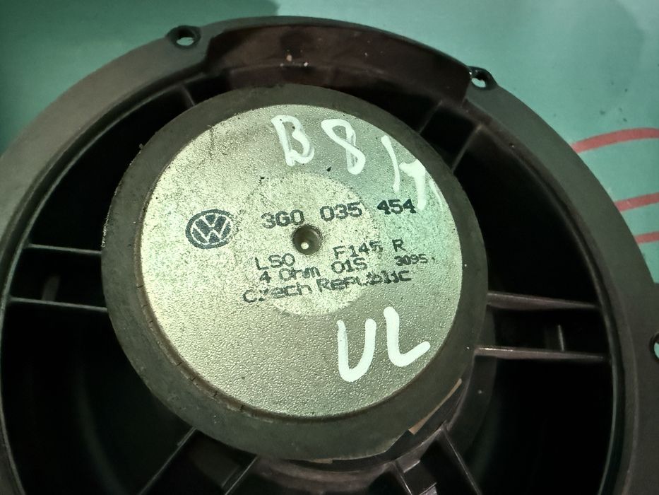 Динамік дверей vw passat b8 динаміки музика Пассат Б8