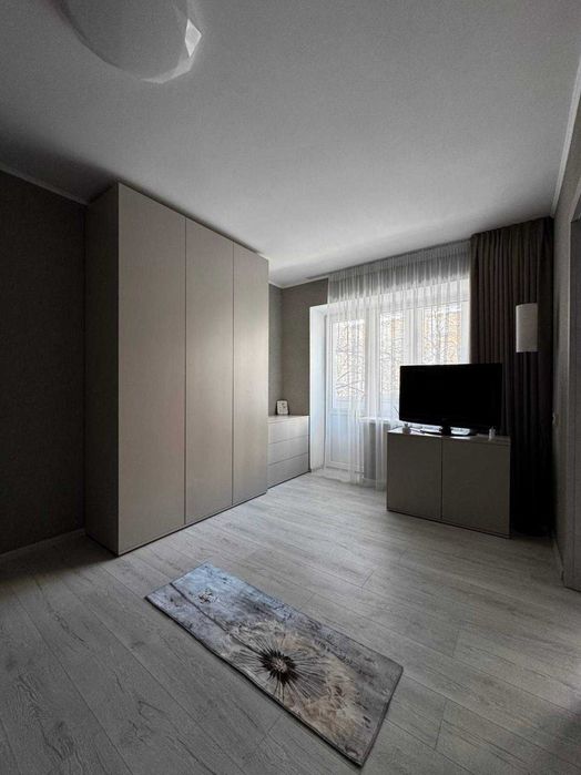 Перша здача все нове 2к квартира вул.Межова ЖК Варшавський Генератор