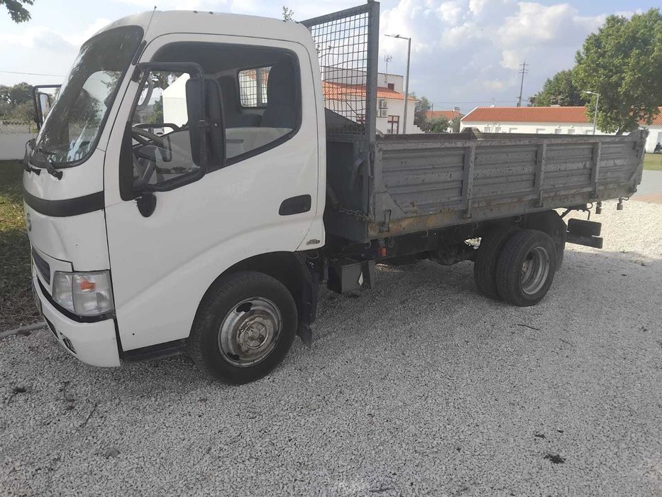 Toyota dyna basculante