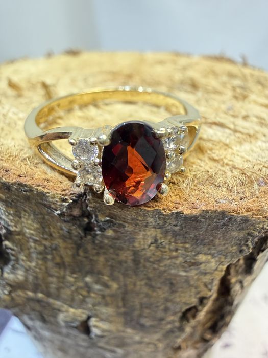 Золотий набір з гранатами