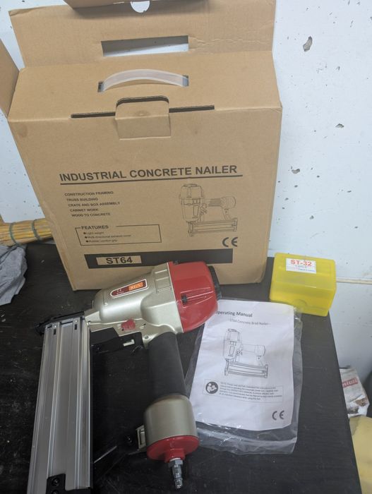 Пістолет монтажний,Пневмопістолет під дюбель St64