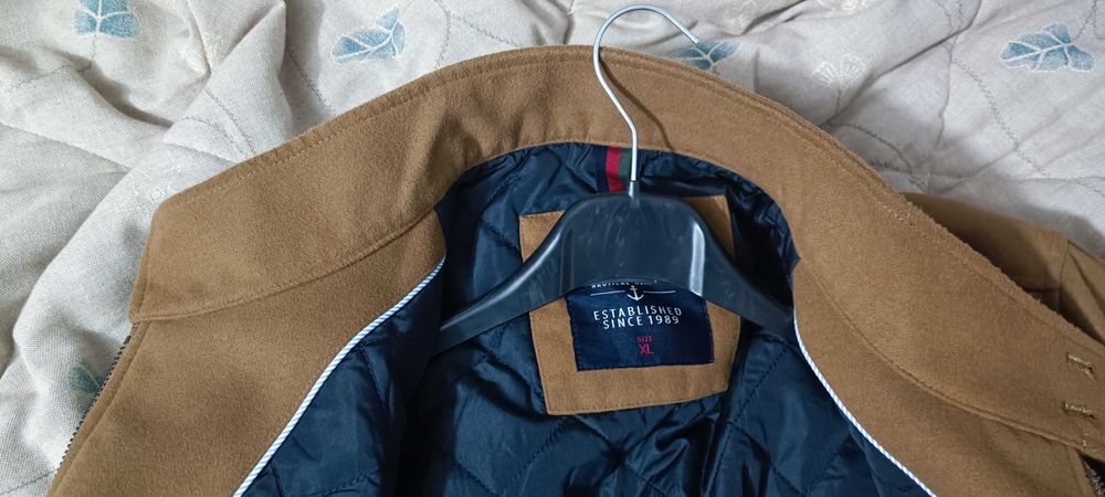 CASACO BOMBER EM TECIDO