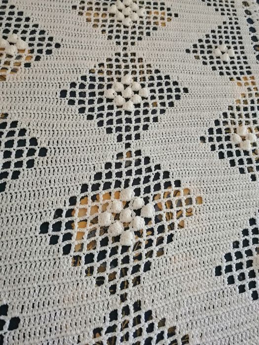 Colcha de renda bege