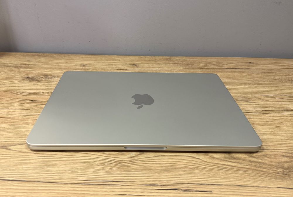 MacBook AIR 13 M4 10 CPU/ 10 GPU/ 24 RAM/ 256 Silver