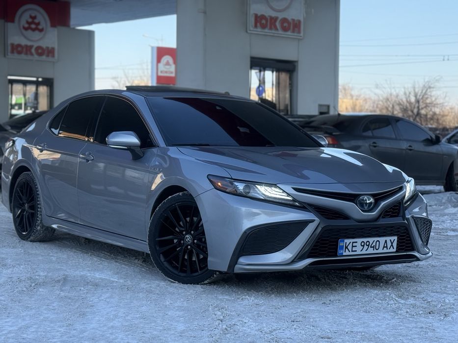 Toyota Camry 70 Hybrid XSE