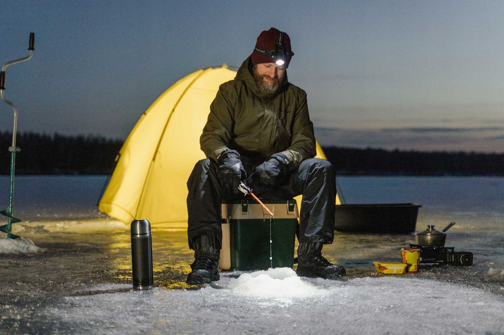Mocna Latarka COB z magnesem uniwersalna na głowę czołówka lampa LED