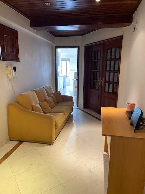 quarto para estudante ou jovem trabalhador em sao domingos de benfica