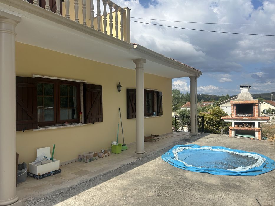 Moradia T4 em São Simão de Litém - Pombal