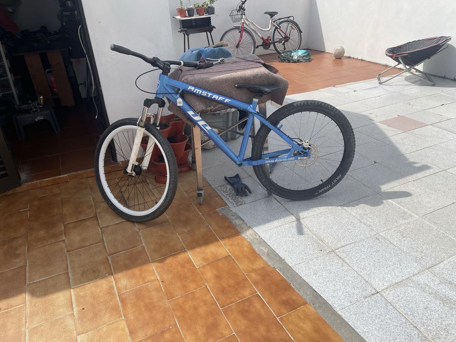 Bicicleta com duncum