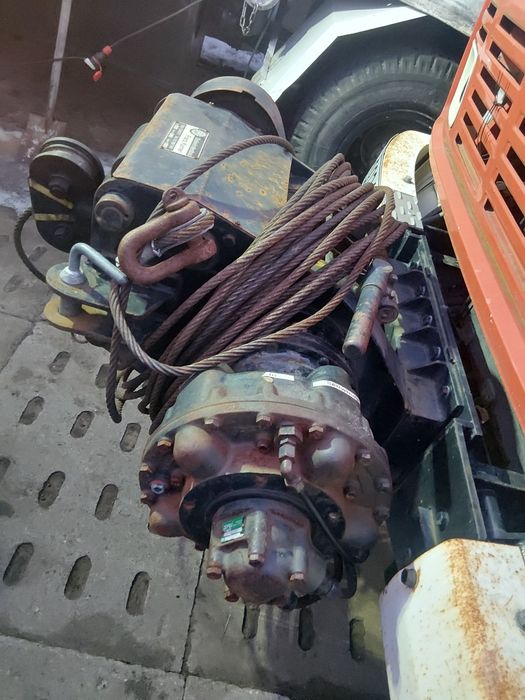 Wyciągarka hydrauliczna 5000 kg.