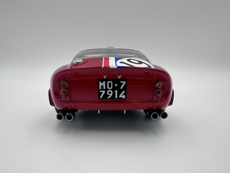 Ferrari 250 GTO #19 Kyosho 1:18