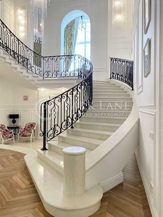 Конча-Заспа. Дамба. Дом с выходом на Днепр. 50 соток земли.