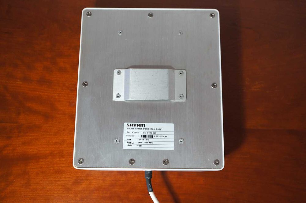 Antena WiFi / GSM 8dB424127946881116162